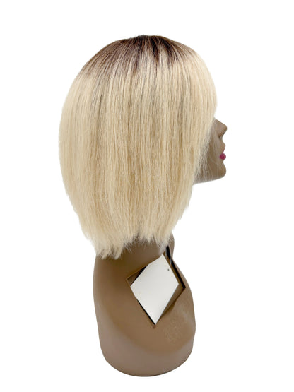 T14/613 Rooted Blonde Layered Bob Wig