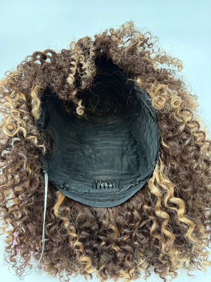 Easy-Go Short Jerry Curly Wig – C4/27 KIWI HAIR BEAUTY
