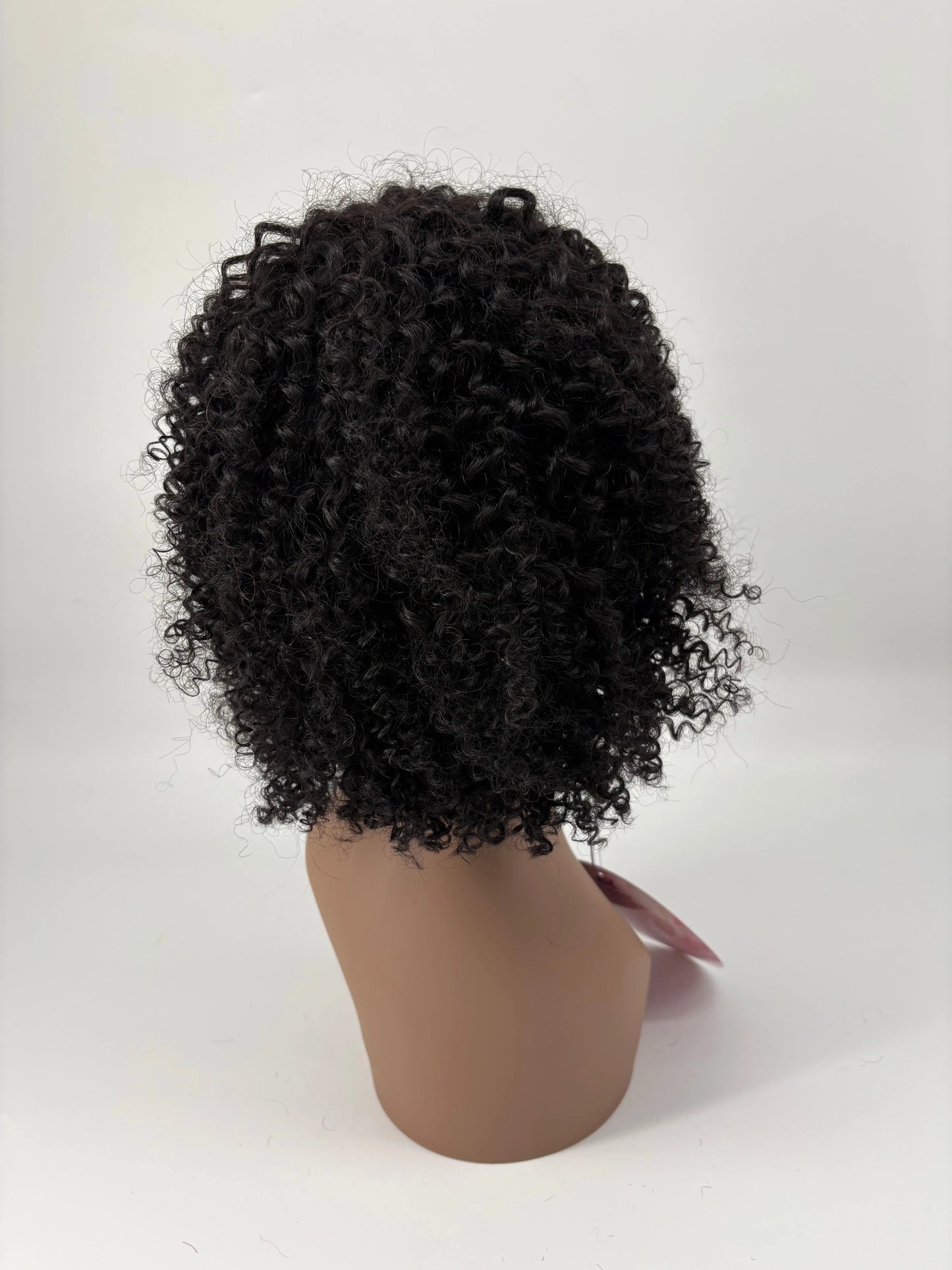 Easy-Go Short Jerry Curly Wig – 1B Natural Black KIWI HAIR BEAUTY